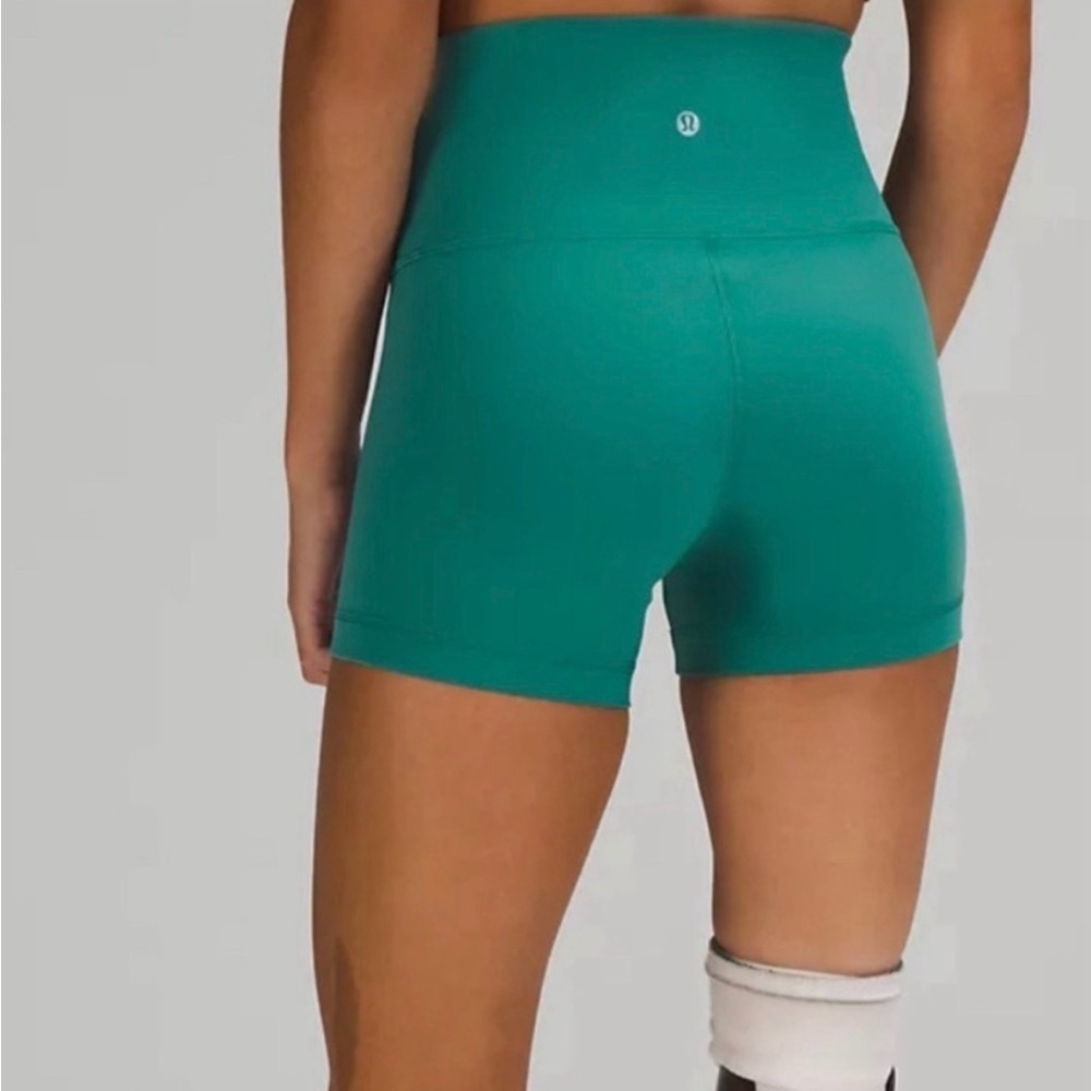 lululemon Wunder Train HR Shorts 6”